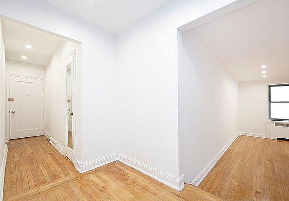 4th image of 233 E 32nd St APT 1J