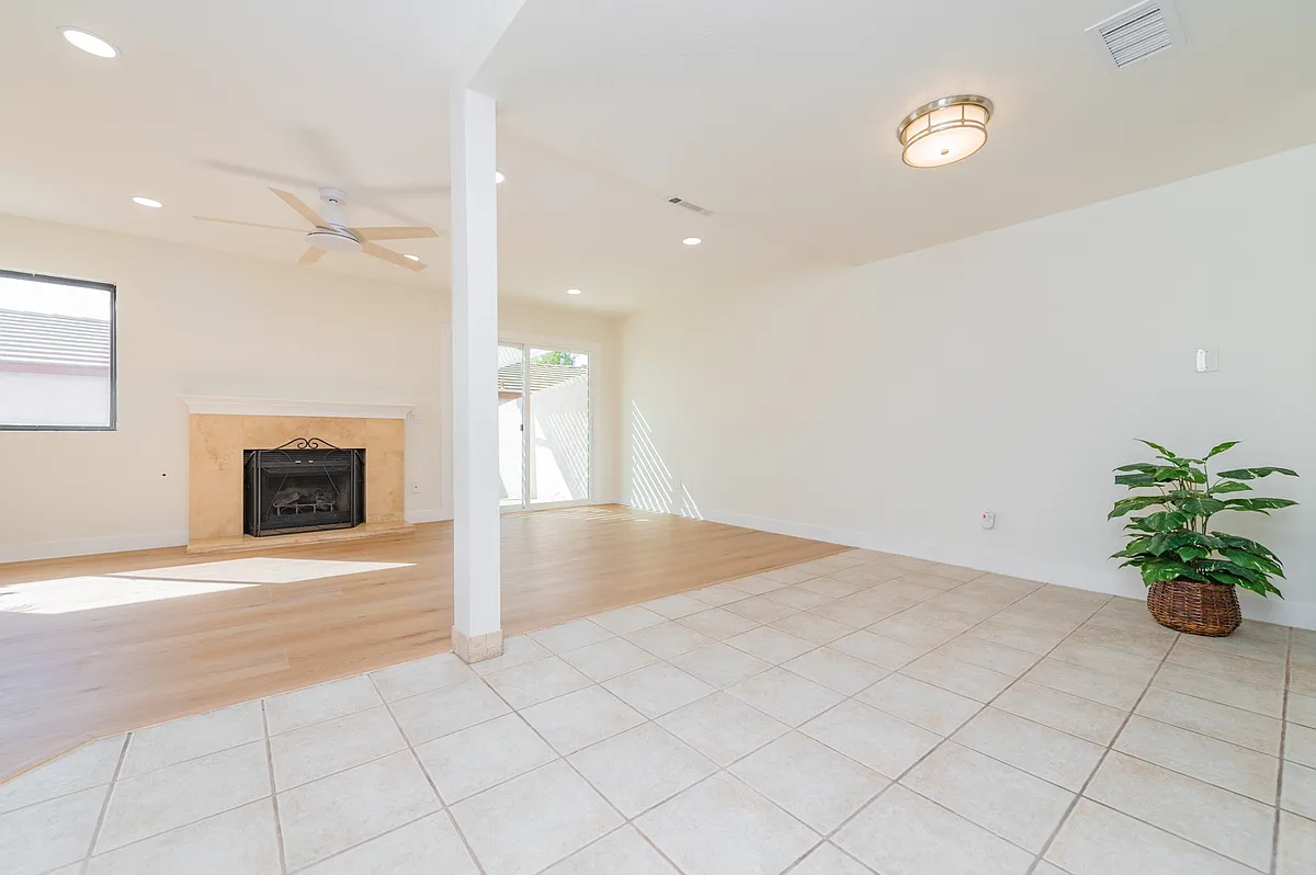 Building Photo - 5212 Berkshire Way