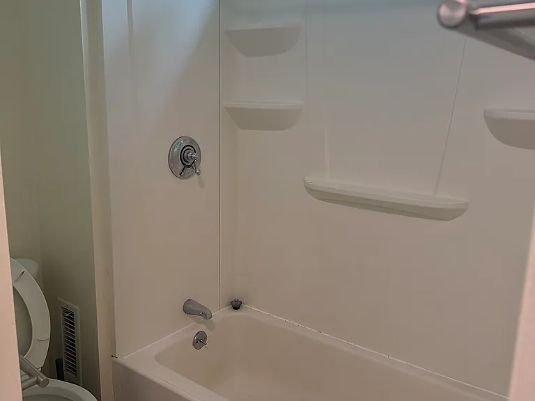 20 Peach Ave #2 — Photo 13