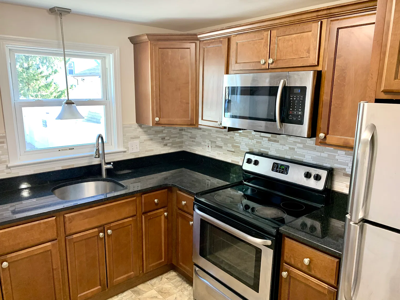 1 bed, 650 sqft, $1,920 — Photo 1