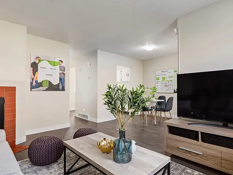 550 Rundlehorn Cir NE — Photo 54