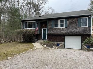 23 Mollusk Dr W, South Kingstown, RI 02879