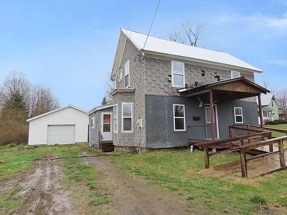 3rd image of 9 Ashley St