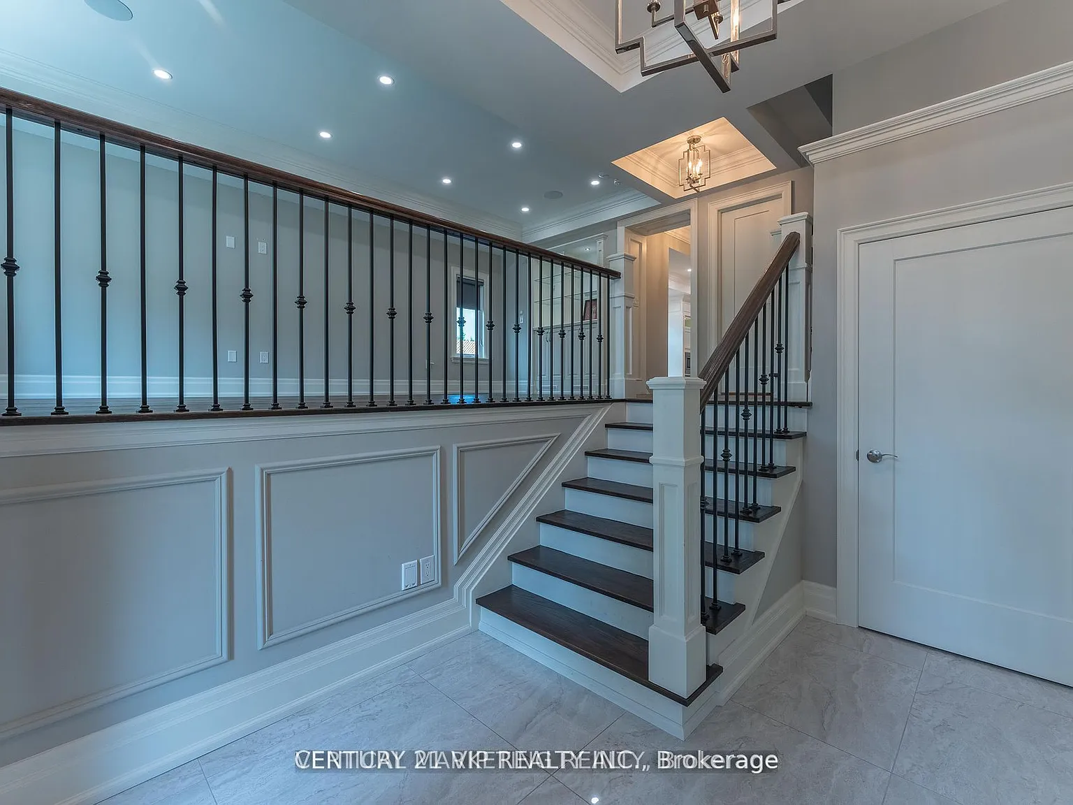 4 bed, $5,500 — Photo 2