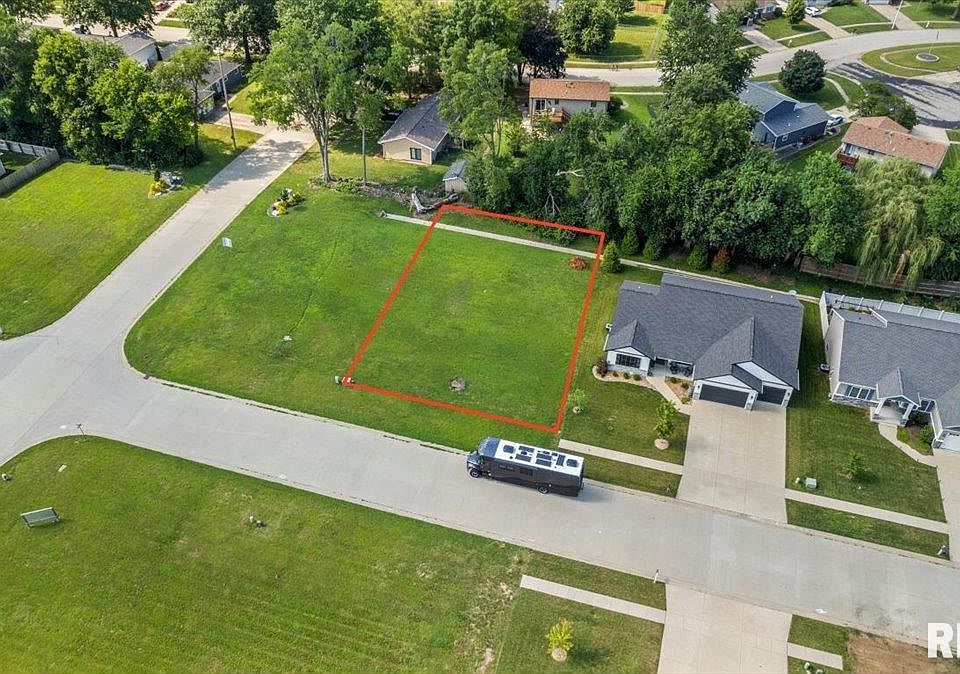 1st image of 67 Firefly Ct