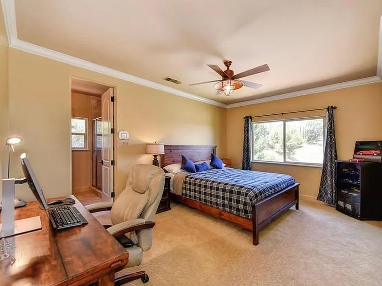 1839 Woodglen Dr — Photo 32
