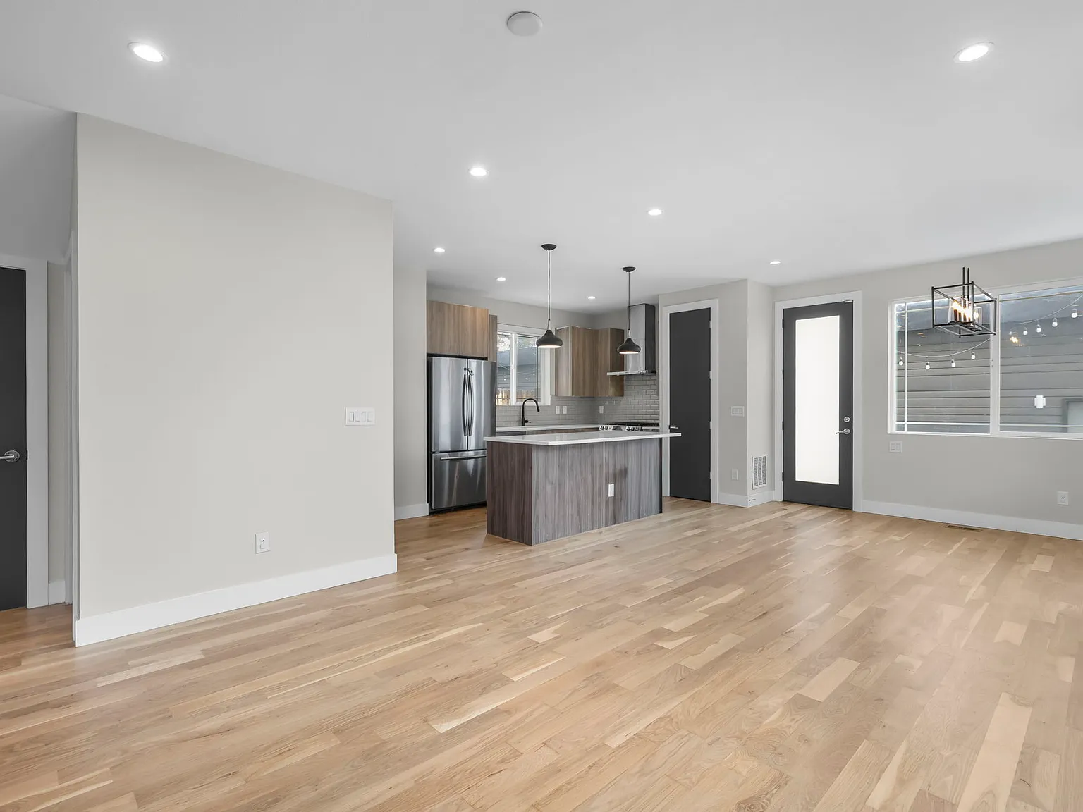 3 bed, 1710 sqft, $3,750 — Photo 4