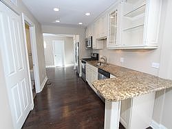 3rd image of 18 Westward Ho Dr