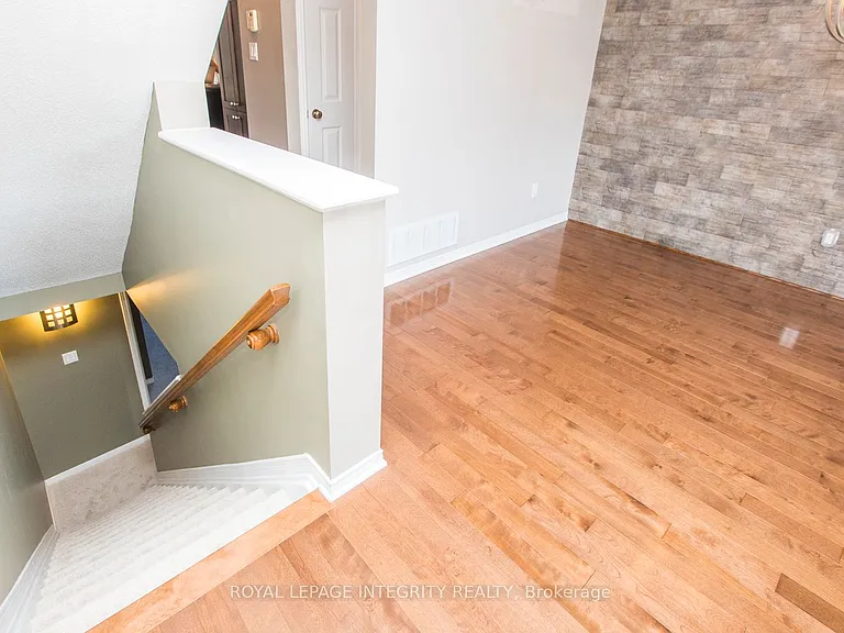 146 Berrigan Dr — Photo 19