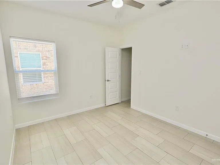 2612 E Israel Ave #A — Photo 14