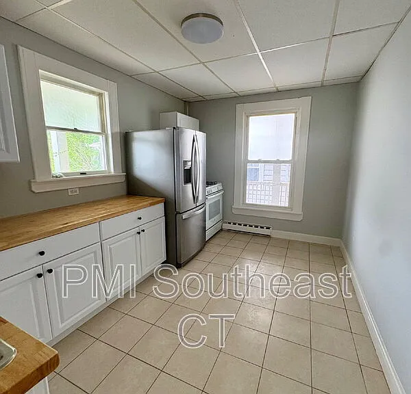 285 Montauk Ave #1 — Photo 5