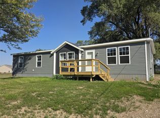 2042 Story Dr, Knoxville, IA 50138