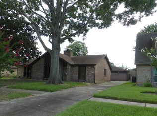 10034 Sageglow Dr, Houston, TX 77089