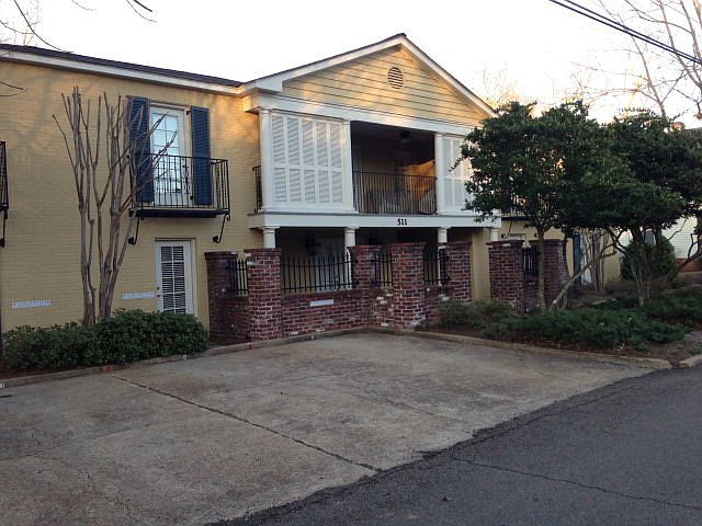 1st image of 511 Van Buren Ave Unit 1