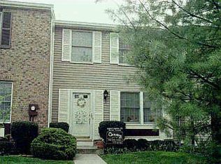 8172 Mill Creek Cir, West Chester, OH 45069