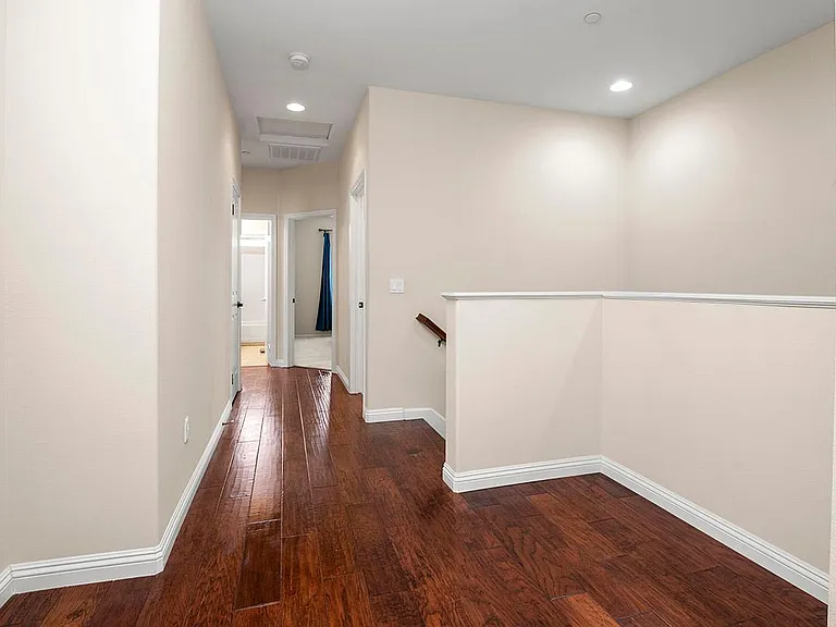 10667 Golden Willow Trl #150 — Photo 21