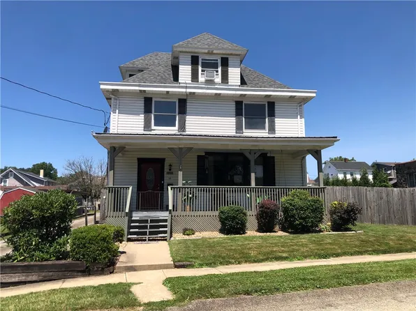 15 Kensington Cir, Uniontown, PA 15401