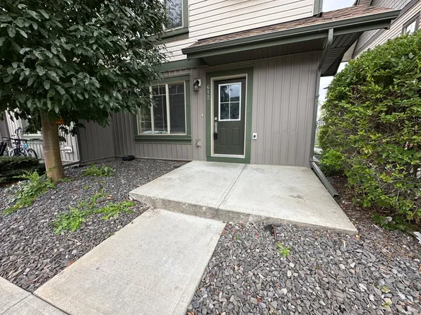 121 Copperpond Cmn S #E-612, Calgary, AB T2Z 5B6