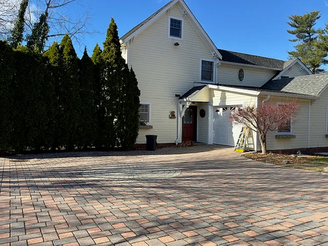 Main St, Setauket — Photo 1