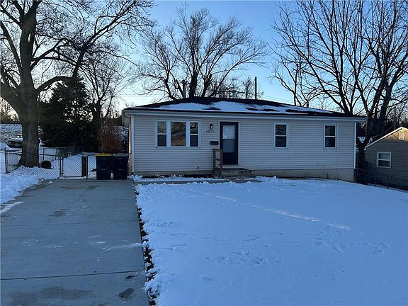 2nd image of 4820 N Manchester Ave