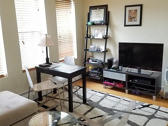 2nd image of 18 Centre St Unit 303