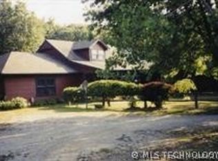 18102 E 395th Rd, Claremore, OK 74017