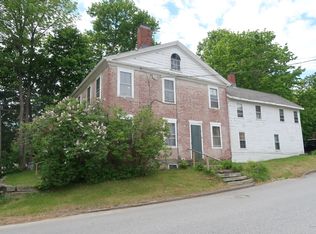 16 Central St, Hallowell, ME 04347