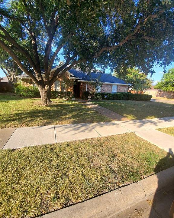 1st image of 500 Vicki Ln