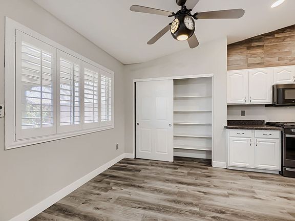 5th image of 4407 Golden Palomino Ln