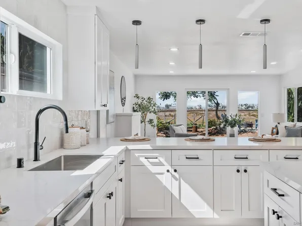 1360 5th St, Imperial Beach, CA 91932