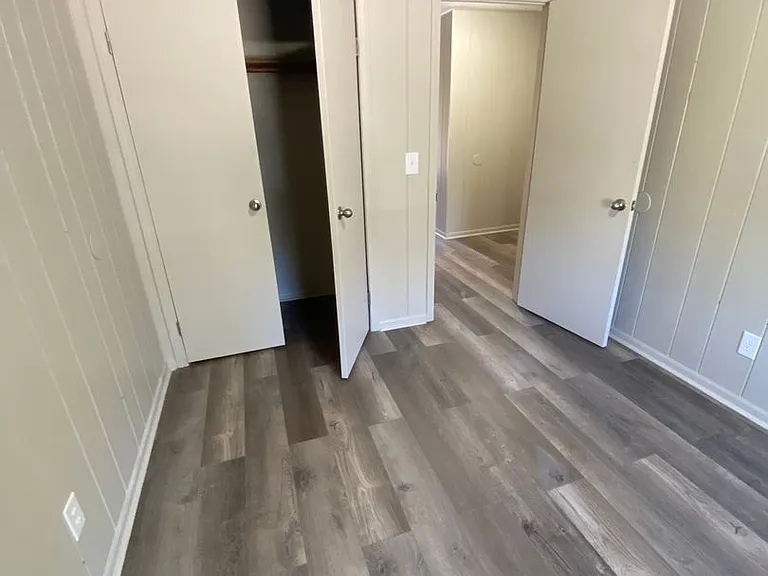 College Place Apartments — Photo 17