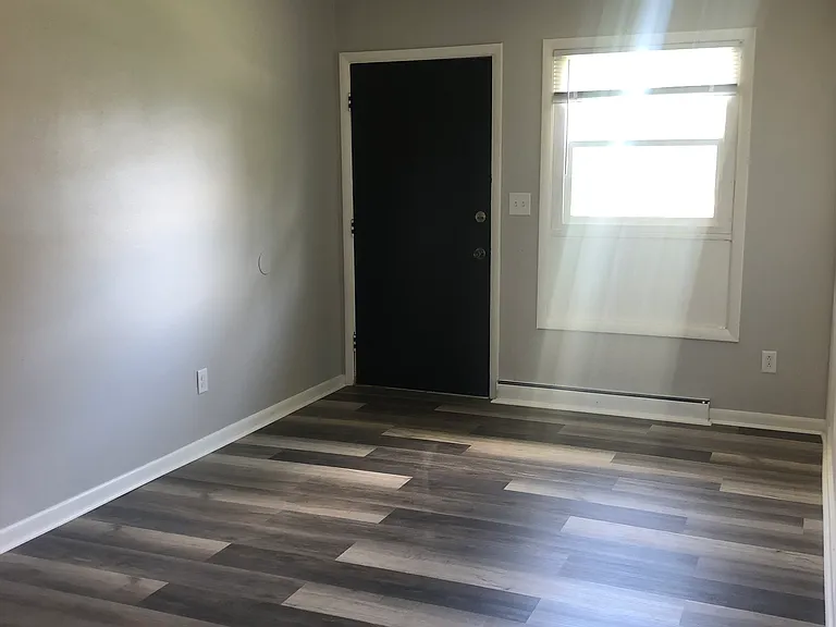1642 Chapman Ave — Photo 8