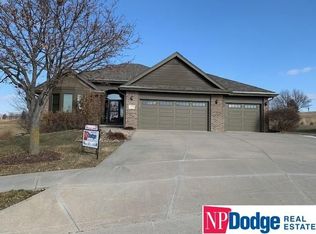 12012 Vane Cir, Omaha, NE 68142