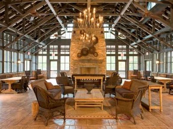 4th image of 1020 Manarola Rd