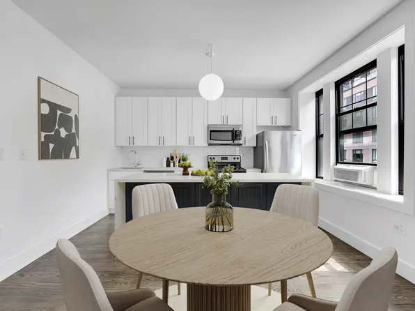 35 Clarkson Avenue image 2 of 11