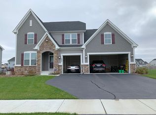 955 Sunburst Ln, Gilberts, IL 60136