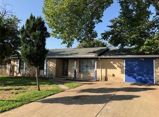2542 W Rochelle Rd, Irving, TX 75062