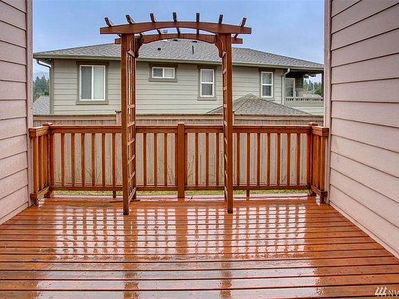 5th image of 7606 Huckleberry Way SE