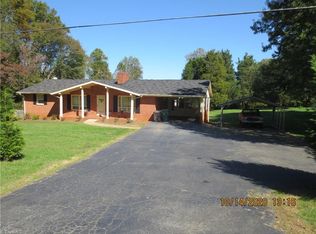 7285 Reynolda Rd, Pfafftown, NC 27040