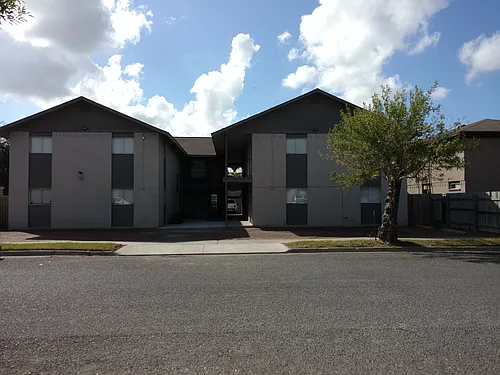 1113 Primrose Ave #2 Photo 1