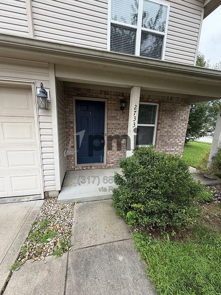 3 bed, 2.5 bath, 2208 sqft, $1,900 — Photo 2