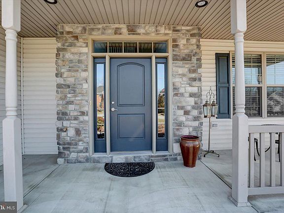 5th image of 2385 Castlegreen Dr