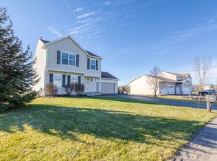 6918 Peninsula Dr NE, Rockford, MI 49341