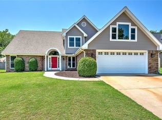 3317 N Southridge Dr, Fayetteville, AR 72703
