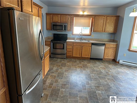 5th image of 54 Maple Ave