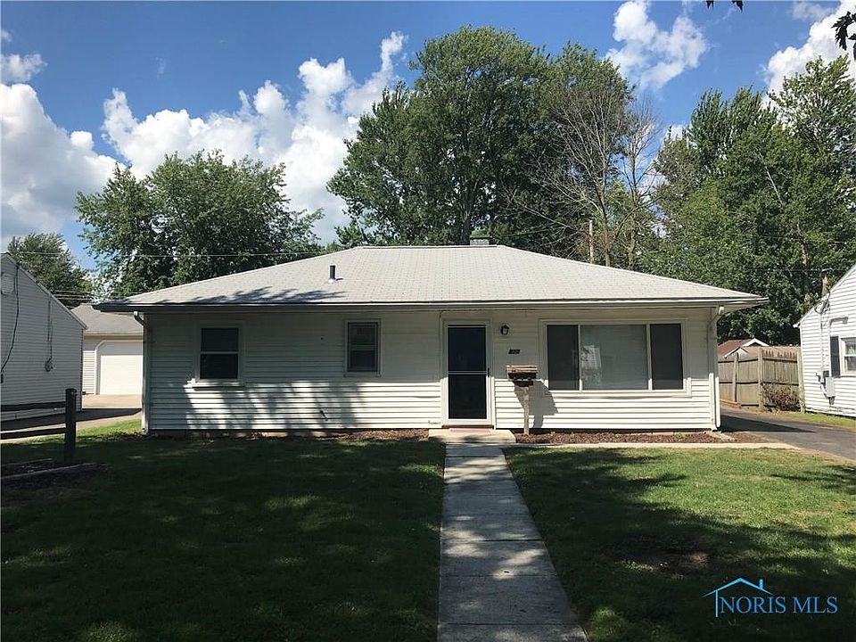 1st image of 812 Oaklawn Ave