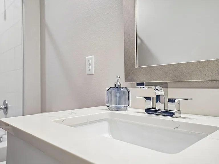 Lake Tavares Apartments — Photo 44