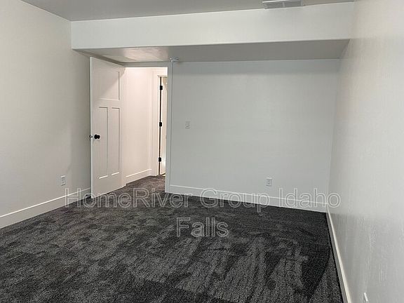 5th image of 3600 N Barcelona Ave