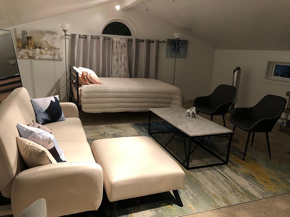 Studio Unit