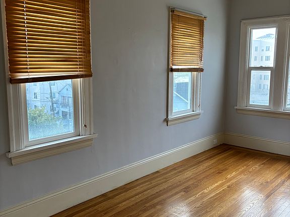 3rd image of 478 Stow Ave